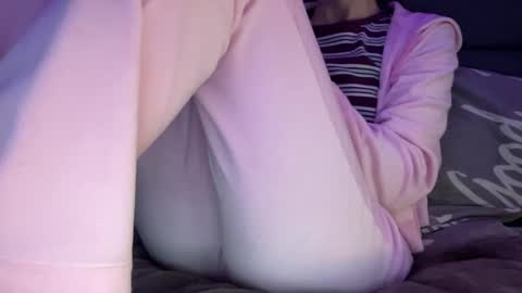 Vicky online show from April 19, 2026, 7:38 pm