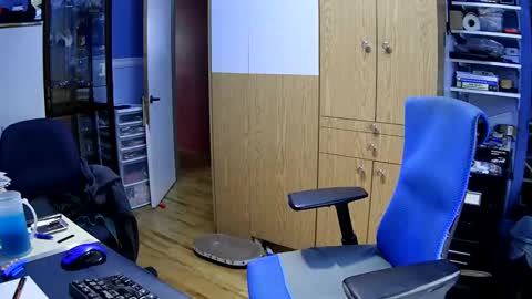 wanaBeYourToy online show from December 7, 2024, 6:59 pm