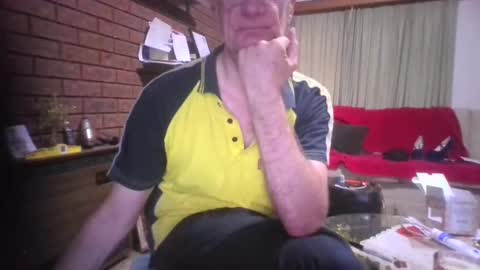 Snapshot of chaturdell9359 chatting on January 16, 2025, 9:27 am We Chat online show from January 16, 2025, 9:27 am