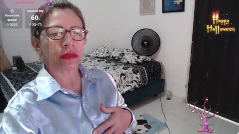 CHAYLA VICTORIA RUIZ  online show from October 22, 2025, 12:05 pm