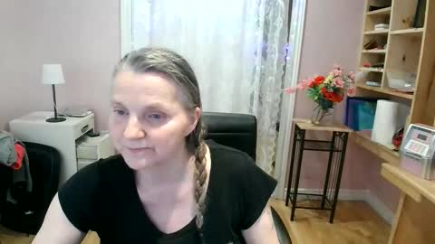 chealsiek online show from May 16, 2026, 1:02 am