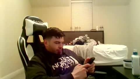 cheddarbob93695 online show from April 5, 2026, 4:42 am