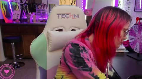 Candy Cuntress CheeTHIS CAM IS NON NUDE online show from January 1, 2025, 4:50 am