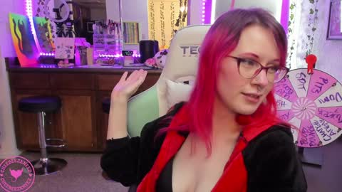 Candy Cuntress CheeTHIS CAM IS NON NUDE online show from January 3, 2025, 11:01 pm