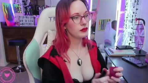 Candy Cuntress CheeTHIS CAM IS NON NUDE online show from February 13, 2025, 10:33 pm