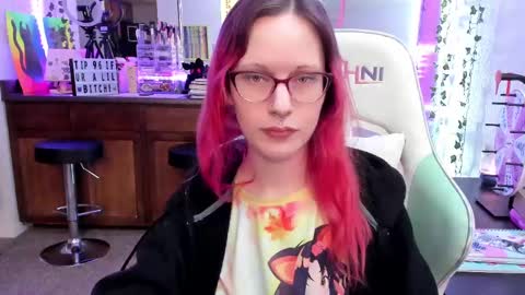 Candy Cuntress CheeTHIS CAM IS NON NUDE online show from February 17, 2025, 12:10 am