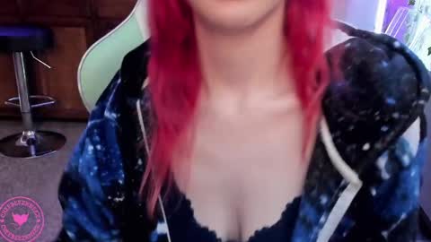 Candy Cuntress CheeTHIS CAM IS NON NUDE online show from February 17, 2025, 10:14 pm