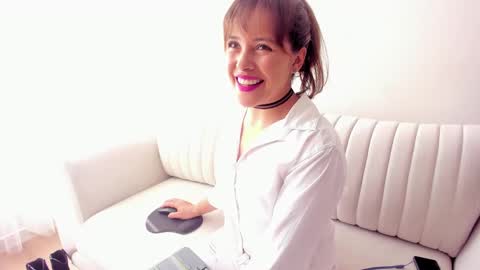 Regina Phalange online show from January 22, 2025, 8:38 pm