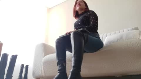 Regina Phalange online show from February 25, 2026, 3:10 pm