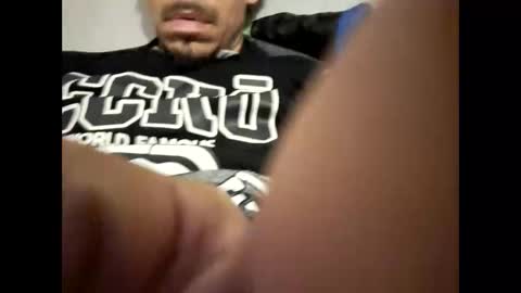 Snapshot of cheekmaster69 chatting on January 17, 2025, 2:18 pm cheekmaster69 online show from January 17, 2025, 2:18 pm