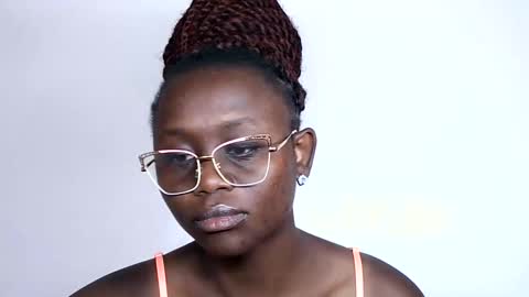 cheeky_charms online show from September 20, 2025, 6:09 pm