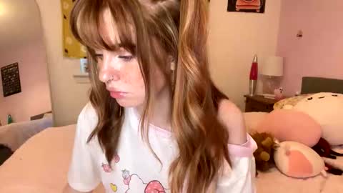 cheekykatx online show from October 9, 2025, 5:11 pm