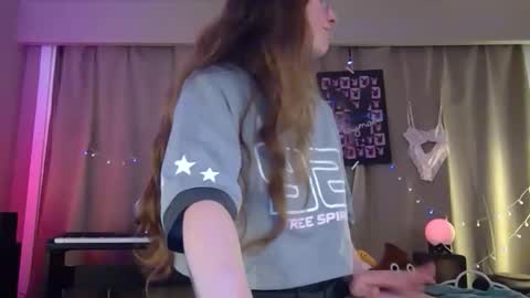 CheekyNightOwl online show from April 24, 2026, 2:03 am