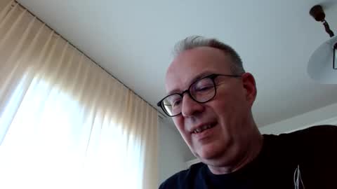 Snapshot of cheer2u chatting on April 23, 2026, 1:57 pm cheer2u online show from April 23, 2026, 1:57 pm