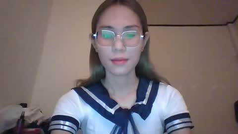chelly4u69 online show from March 11, 2025, 12:54 am