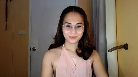 chelly4u69 online show from April 21, 2026, 3:35 am