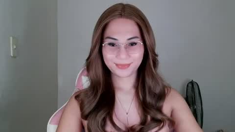 Snapshot of chelly4u69 chatting on July 14, 2026, 10:21 am chelly4u69 online show from July 14, 2026, 10:21 am