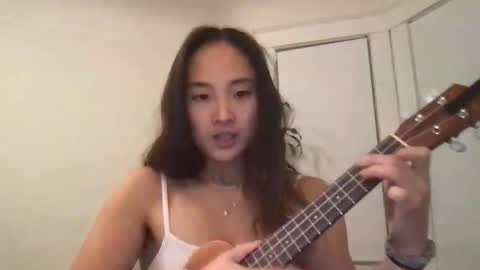 chellybear101 online show from January 19, 2025, 4:33 am