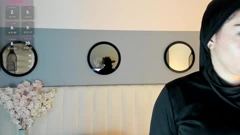 chelsea_bolton_ online show from April 21, 2026, 12:22 pm