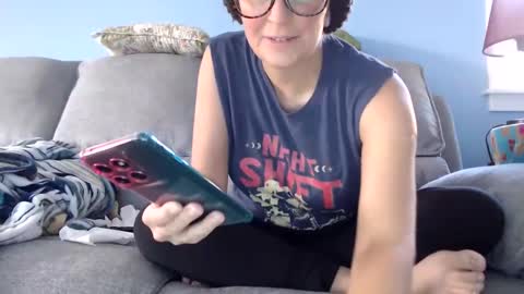 Chelsea online show from October 19, 2025, 2:07 pm