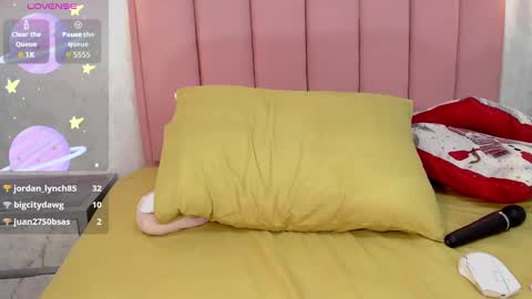 Camila  online show from December 10, 2024, 7:05 am