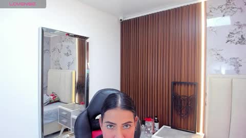 Camila  online show from January 7, 2026, 12:02 am