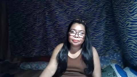 chenita_kits online show from October 29, 2025, 5:58 pm