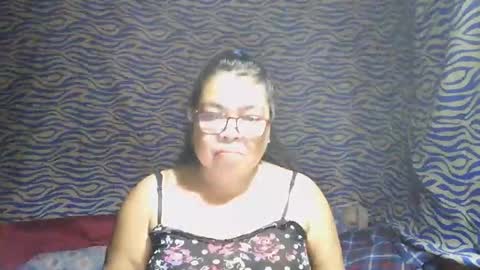 chenita_kits online show from November 1, 2025, 4:42 pm