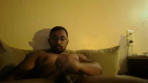 chennaibull1011 online show from April 8, 2026, 3:34 pm