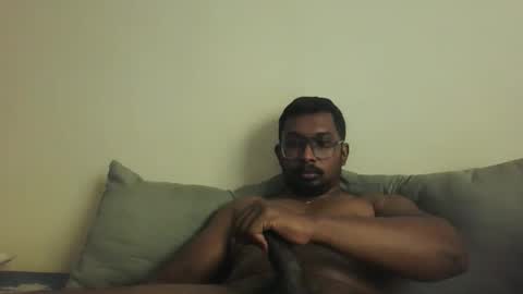 Snapshot of chennaibull1011 chatting on April 28, 2026, 5:12 am chennaibull1011 online show from April 28, 2026, 5:12 am