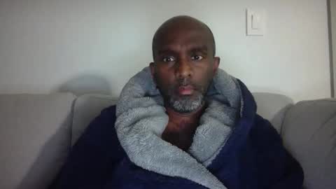 chenthu1979 online show from April 12, 2026, 11:15 am