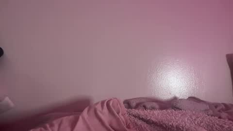 cherliecarmen online show from February 26, 2025, 1:43 am