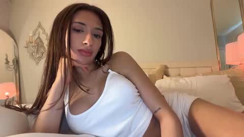 Snapshot of cherliecarmen chatting on May 20, 2026, 6:36 pm cherliecarmen online show from May 20, 2026, 6:36 pm