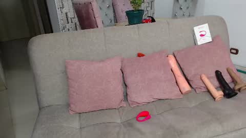 Snapshot of cherry__bloom_ chatting on June 26, 2026, 10:25 pm MIA online show from June 26, 2026, 10:25 pm