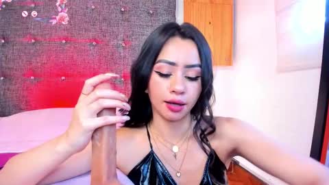 Snapshot of cherry_hex chatting on November 19, 2025, 9:15 pm i Am Cherry online show from November 19, 2025, 9:15 pm