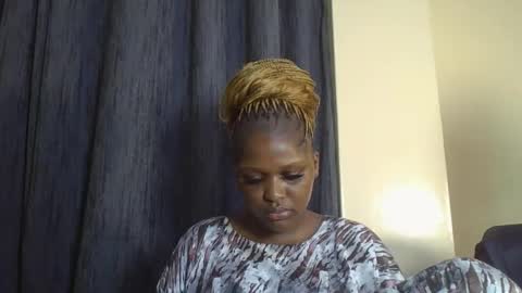 Goddess online show from November 12, 2025, 7:03 pm