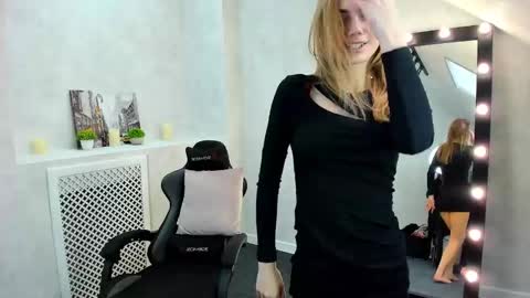 Snapshot of cherry_pr1ce chatting on December 12, 2024, 4:04 am cherry_pr1ce online show from December 12, 2024, 4:04 am