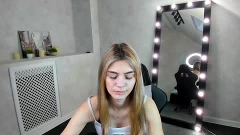 Snapshot of cherry_pr1ce chatting on December 19, 2024, 4:23 am cherry_pr1ce online show from December 19, 2024, 4:23 am