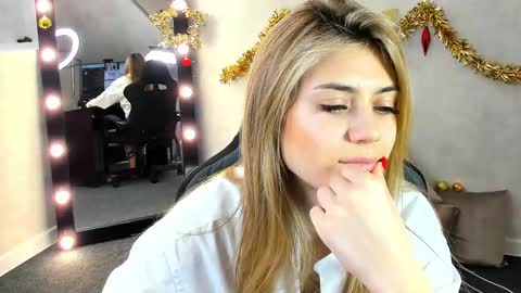 Snapshot of cherry_pr1ce chatting on January 8, 2025, 3:29 am cherry_pr1ce online show from January 8, 2025, 3:29 am