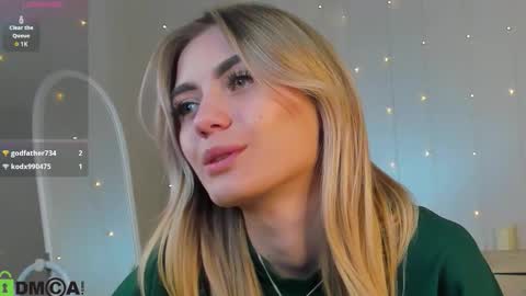 Snapshot of cherry_pr1ce chatting on October 5, 2025, 12:09 am cherry_pr1ce online show from October 5, 2025, 12:09 am