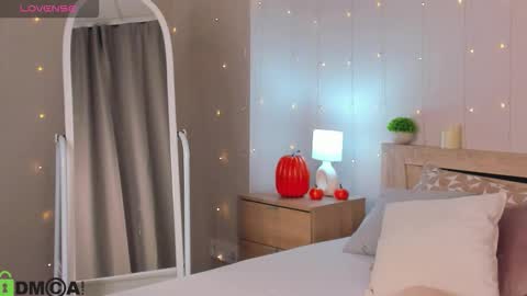 Snapshot of cherry_pr1ce chatting on November 17, 2025, 12:27 am cherry_pr1ce online show from November 17, 2025, 12:27 am