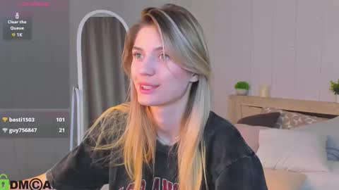 Snapshot of cherry_pr1ce chatting on November 26, 2025, 12:00 am cherry_pr1ce online show from November 26, 2025, 12:00 am