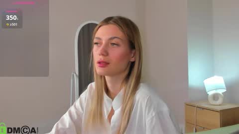 cherry_pr1ce online show from February 2, 2026, 11:47 pm