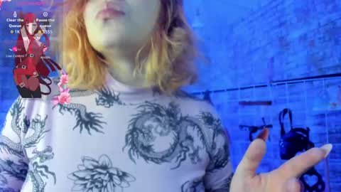     online show from September 16, 2025, 11:22 am