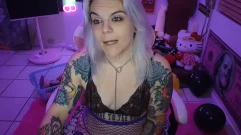 CherryBombBomb online show from February 1, 2025, 9:21 am