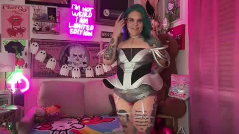 CherryBombBomb online show from October 26, 2025, 6:52 am