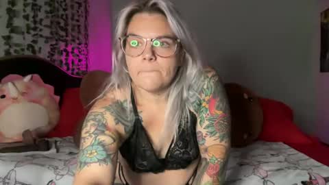 CherryBombBomb online show from July 24, 2026, 4:54 am