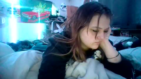 cherrybomb454 online show from December 17, 2025, 11:38 am