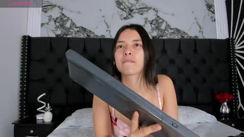 Cherry online show from April 21, 2026, 2:51 am