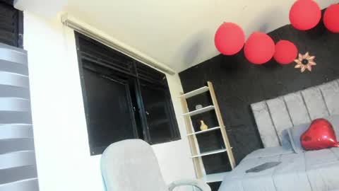 Snapshot of cherrybombs_ chatting on April 28, 2026, 4:06 am Cherry online show from April 28, 2026, 4:06 am